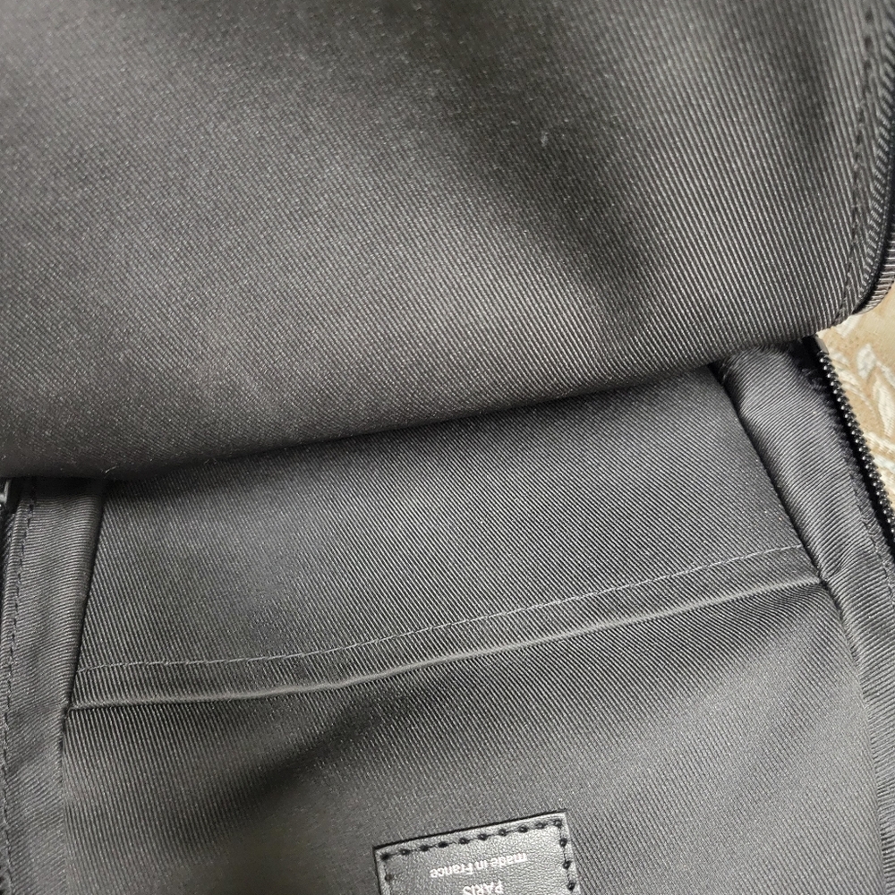 Authentic Louis Vuitton Avenue Sling Bag With Monogram Design - Picture 5 of 5